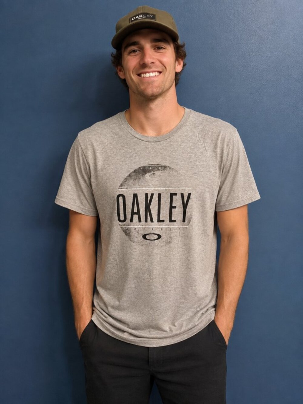 OAKLEY MENS TEES (LARGE)